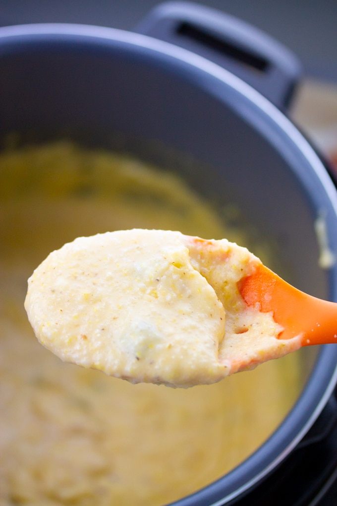 instant pot grits on a spoon