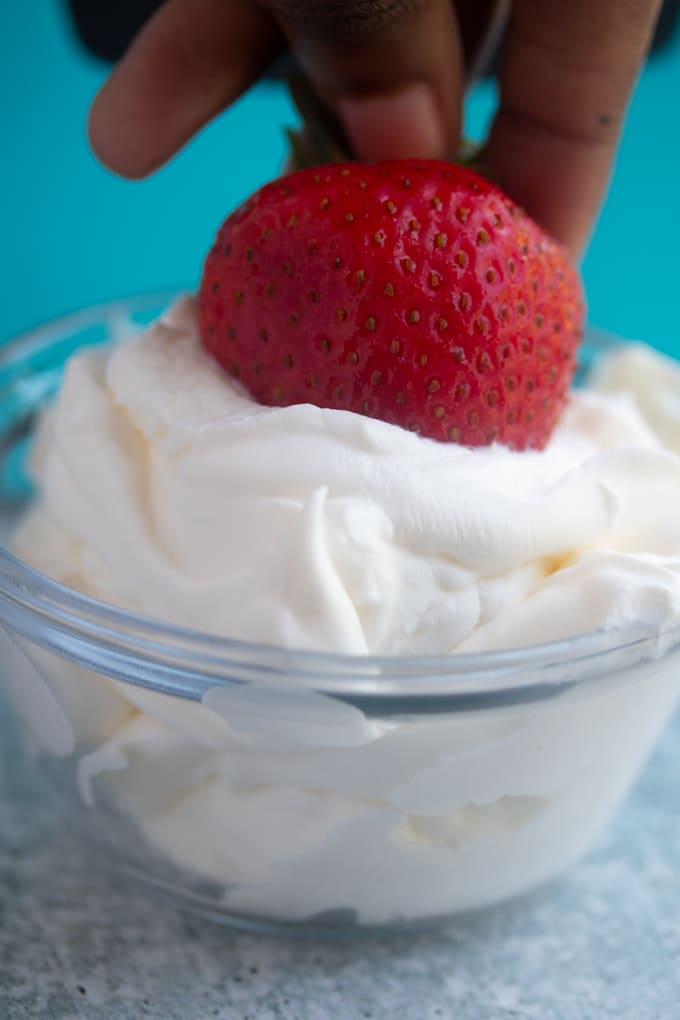 How to Make Whipped Cream in a Blender/Food Processor! 