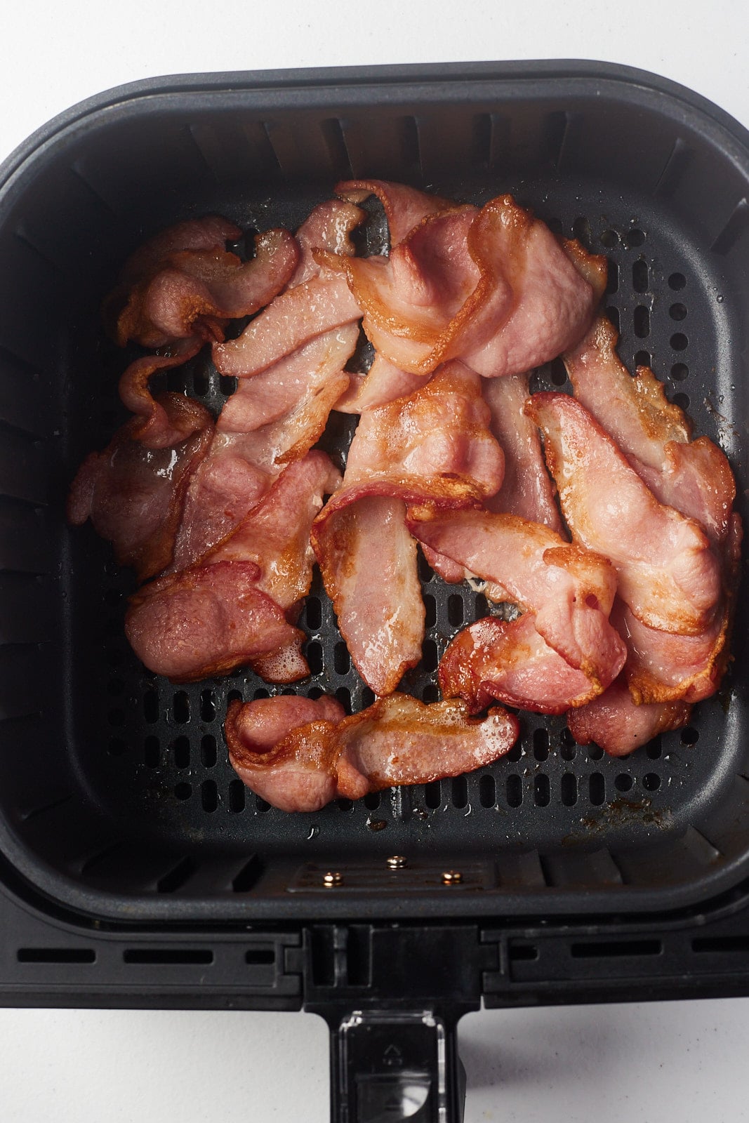 Cooking Bacon in Air Fryer (Tips & Tricks!) - Everyday Family Cooking