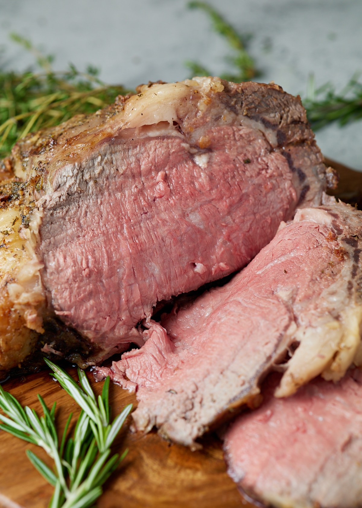 Roast Beef Cooking Times: {Timetable & Tips}