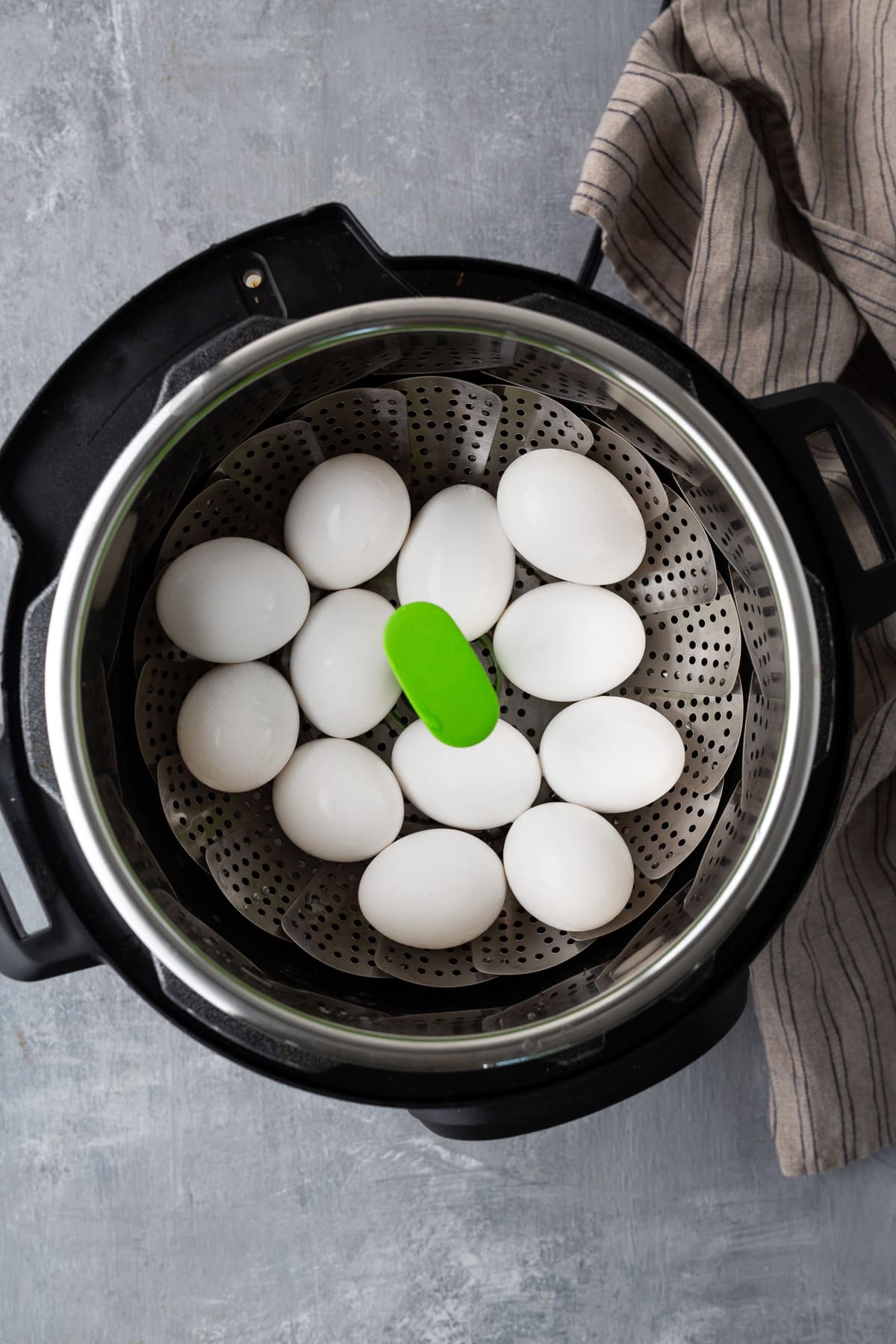 eggs in pressure cooker basket