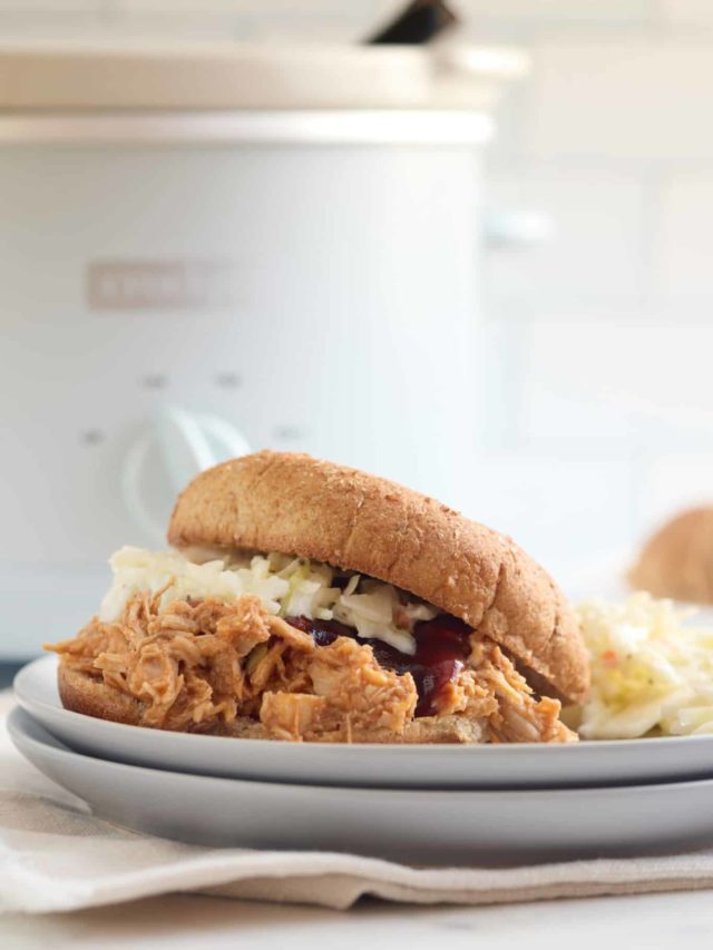 Shredded BBQ Chicken (Crockpot)