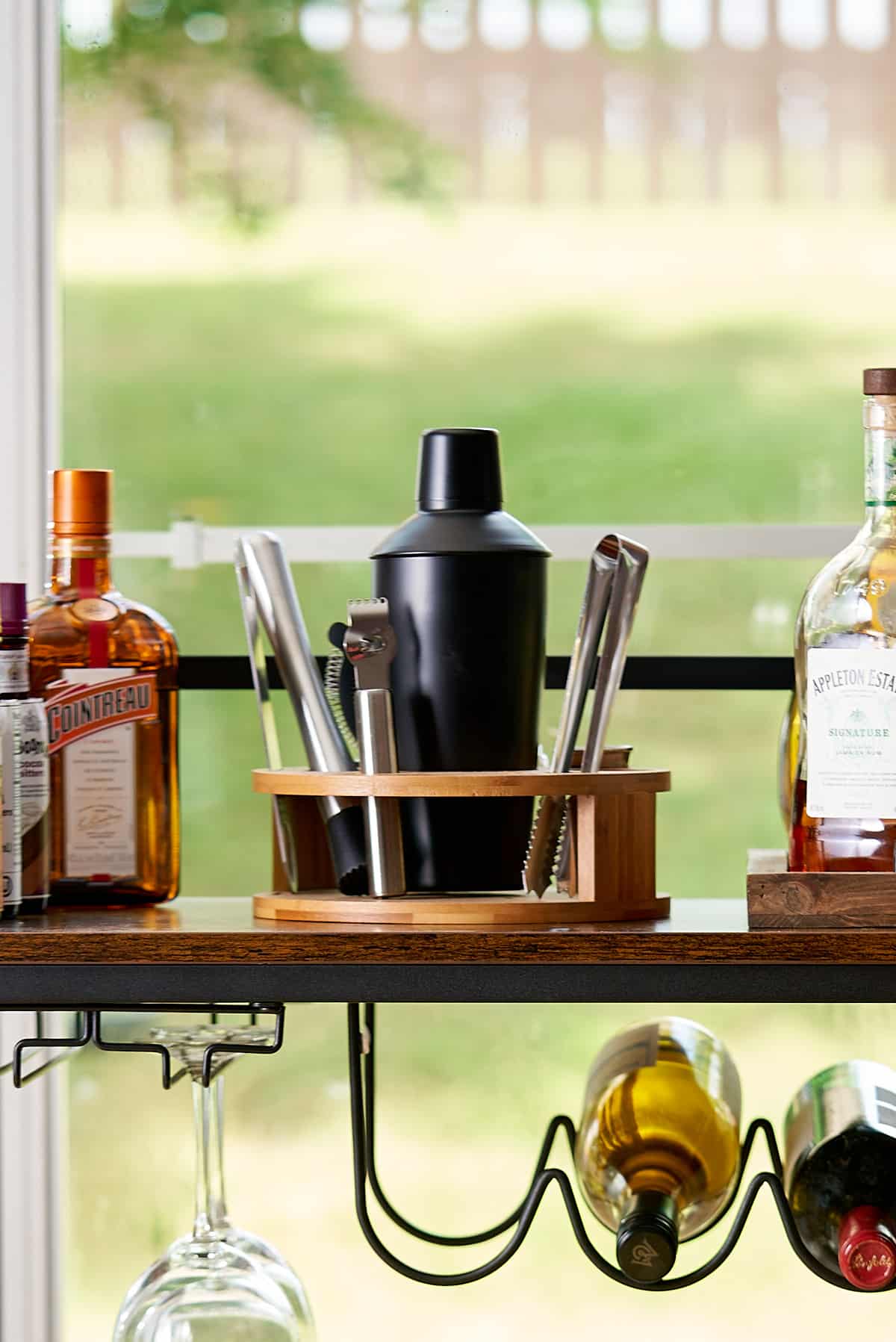 Home Bar Essentials: What You Need for a Complete Entertainment Setup