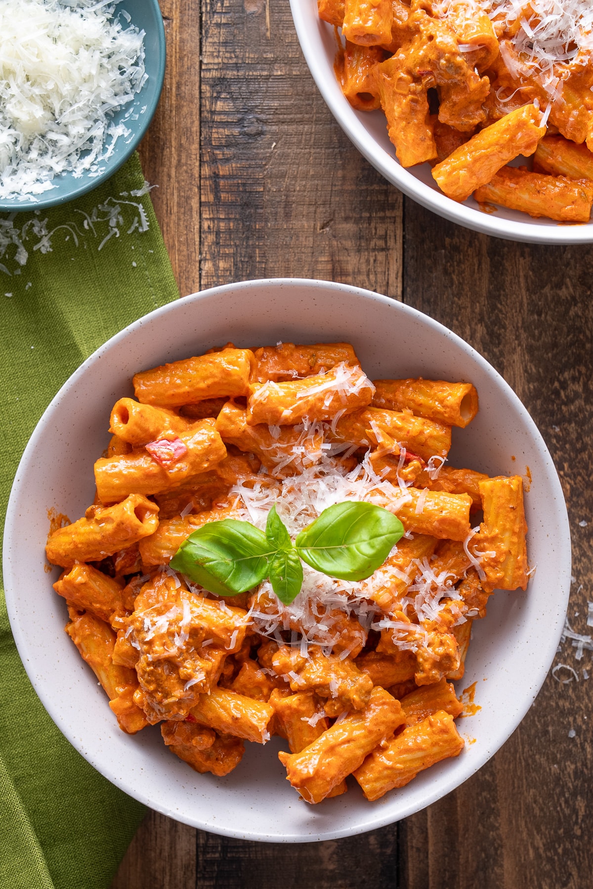 spicy vodka rigatoni in serving bowl