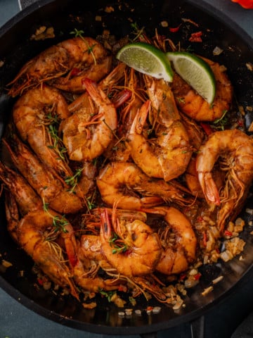 Jamaican pepper shrimp in black pan