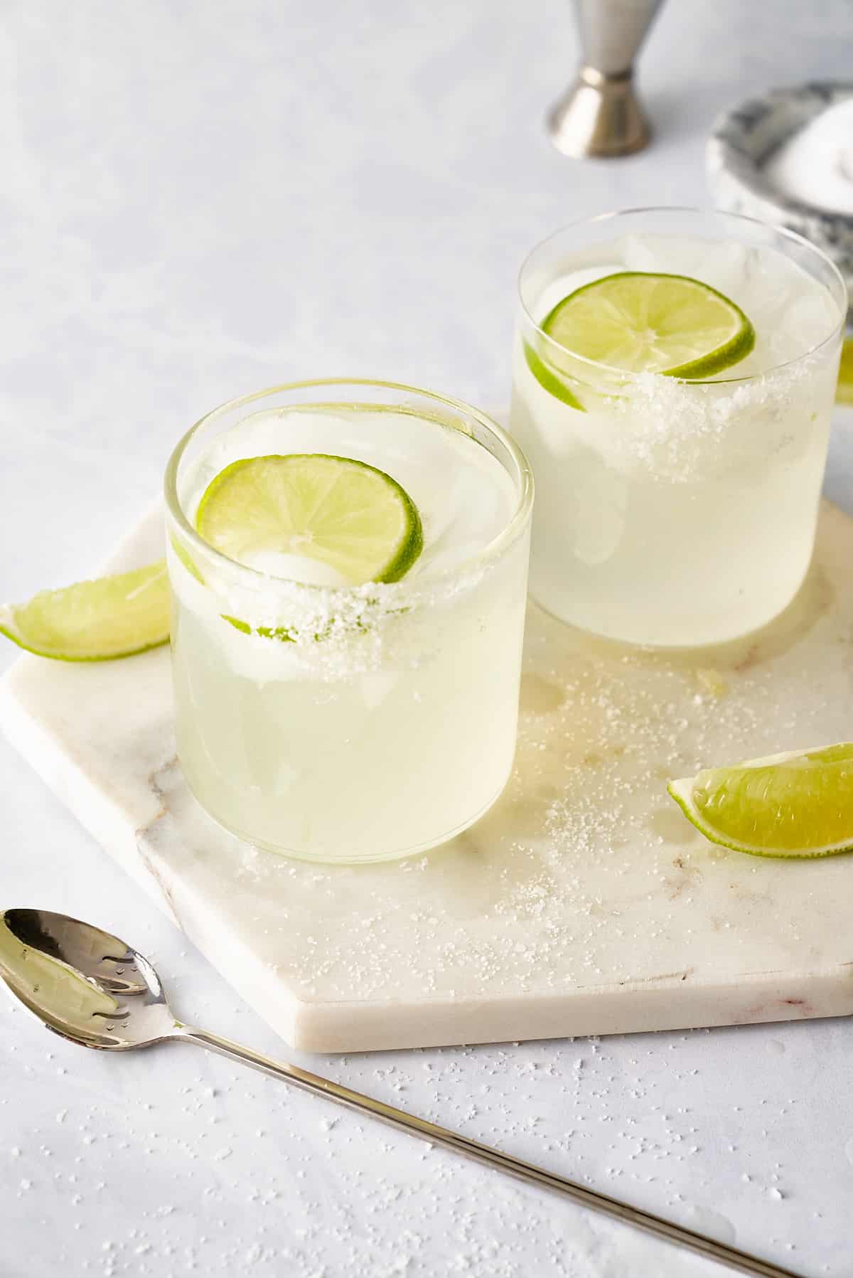 ranch water cocktails with lime on top